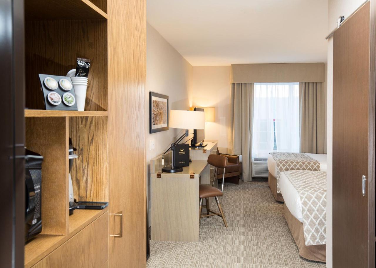 Pomeroy Inn & Suites 프린스조지 외부 사진