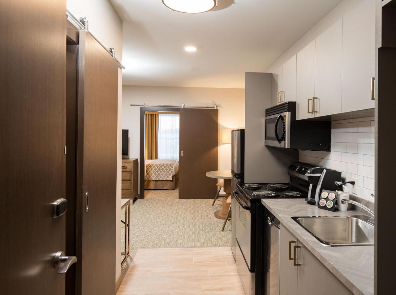 Pomeroy Inn & Suites 프린스조지 외부 사진